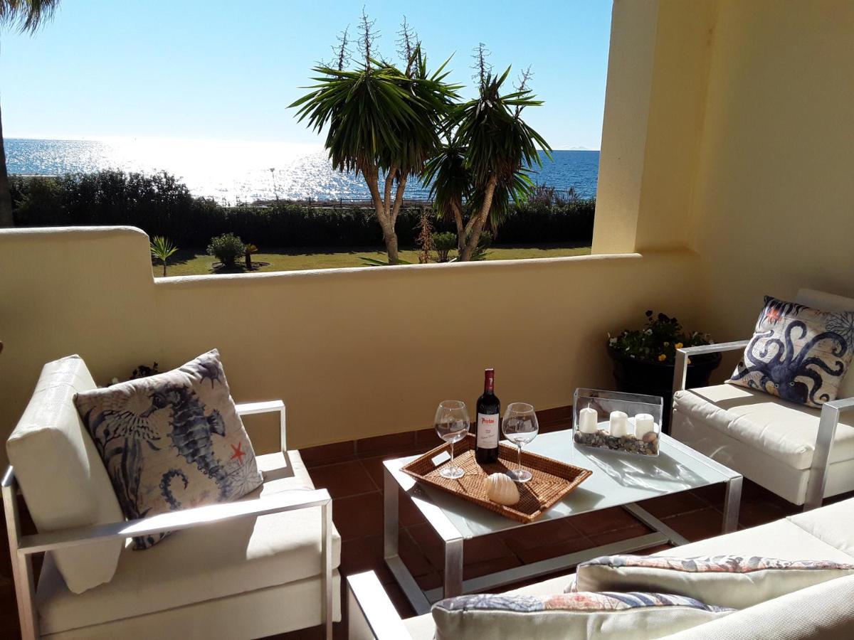 Beachfront Neptuno I, Complex,Views,Pool,Garden, Elviria ماربيا المظهر الخارجي الصورة