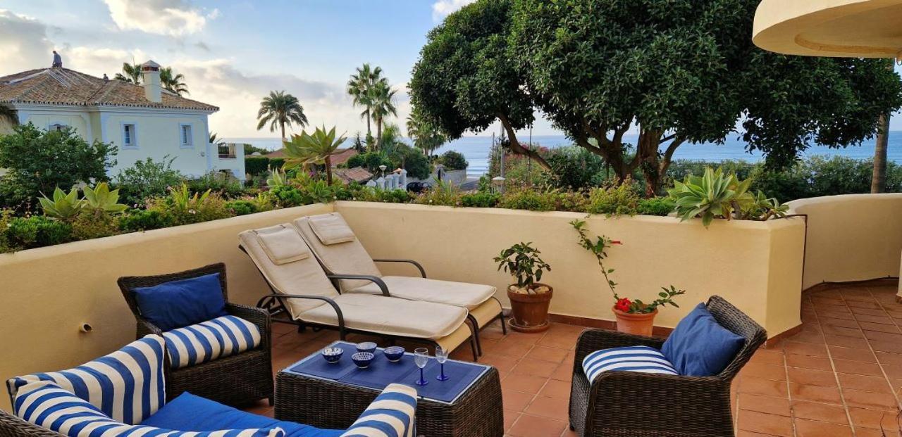 Beachfront Neptuno I, Complex,Views,Pool,Garden, Elviria ماربيا المظهر الخارجي الصورة